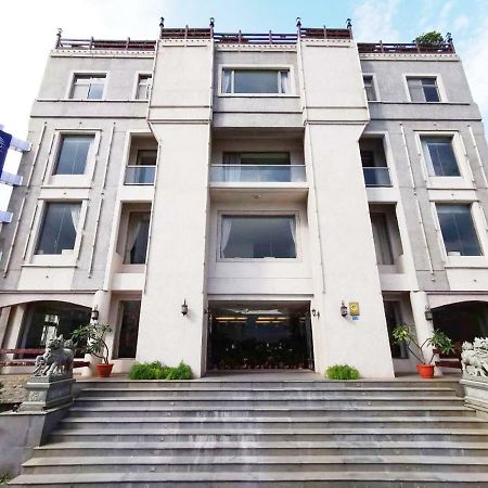 Chang Hong Hotel Jinning Екстериор снимка