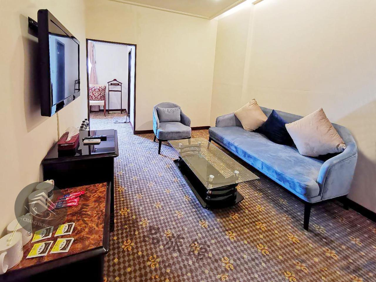 Chang Hong Hotel Jinning Екстериор снимка