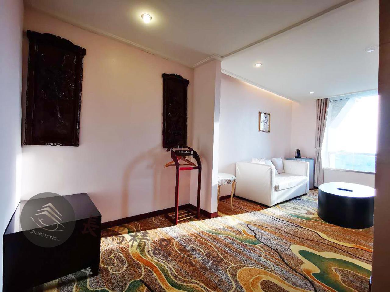 Chang Hong Hotel Jinning Екстериор снимка